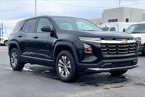 Black 2025 Chevrolet Equinox LT for sale in Topeka, KS