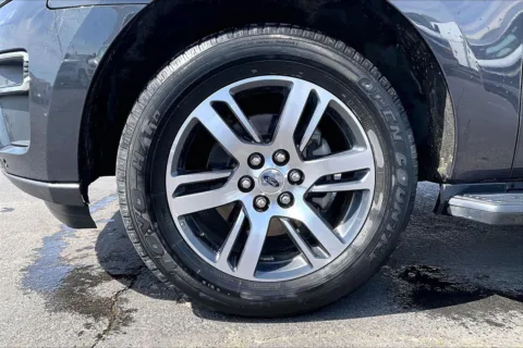 Photos of 2024 Ford Expedition Limited for sale in Topeka, KS at Cable Dahmer of Topeka