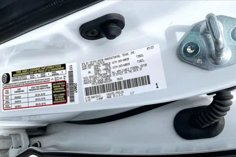 More photos of 2023 Toyota Tundra Limited Hybrid at Cable Dahmer of Topeka, KS