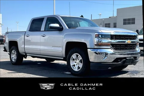 Silver 2018 Chevrolet Silverado 1500 LT for sale in Topeka, KS