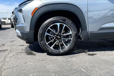 Photos of 2025 Chevrolet Trailblazer LT for sale in Topeka, KS at Cable Dahmer of Topeka