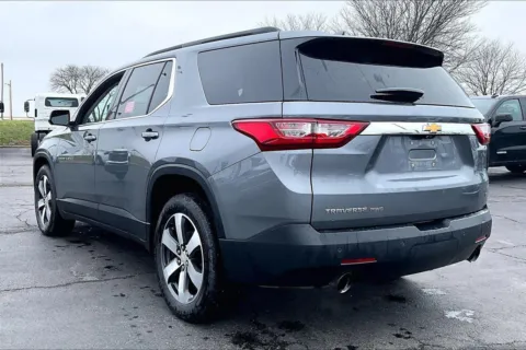 More photos of 2020 Chevrolet Traverse LT Leather at Cable Dahmer of Topeka, KS