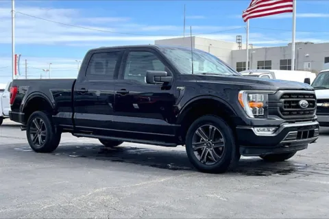 Black 2022 Ford F-150 XL for sale in Topeka, KS