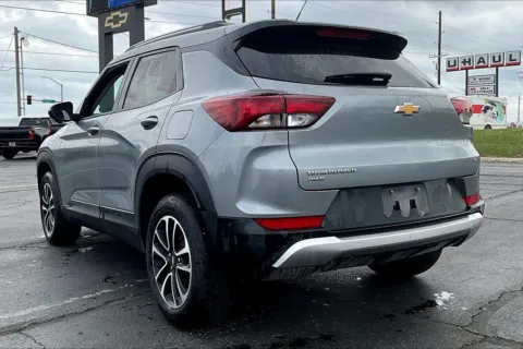 More photos of 2025 Chevrolet Trailblazer LT at Cable Dahmer of Topeka, KS