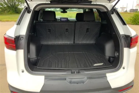 More photos of 2023 Chevrolet Blazer LT at Cable Dahmer of Topeka, KS