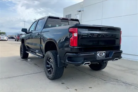 More photos of 2020 Chevrolet Silverado 1500 RST at Cable Dahmer of Topeka, KS