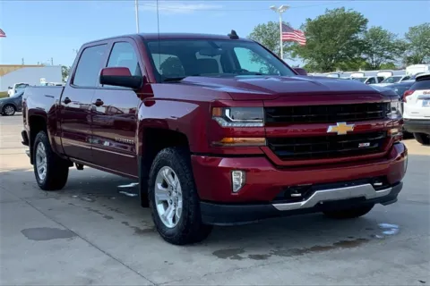 Red 2018 Chevrolet Silverado 1500 LT for sale in Topeka, KS
