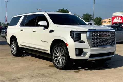 White 2022 GMC Yukon XL Denali for sale in Topeka, KS