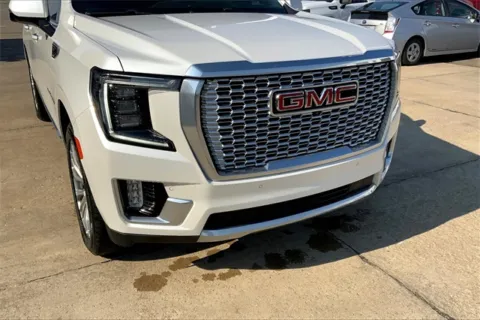 Another view of 2022 GMC Yukon XL Denali for sale in Topeka, KS at Cable Dahmer of Topeka