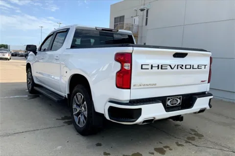 More photos of 2019 Chevrolet Silverado 1500 RST at Cable Dahmer of Topeka, KS