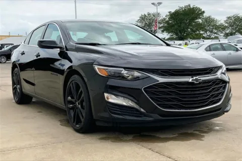 Black 2025 Chevrolet Malibu LT for sale in Topeka, KS