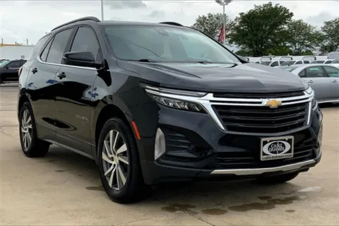 Black 2022 Chevrolet Equinox LT for sale in Topeka, KS