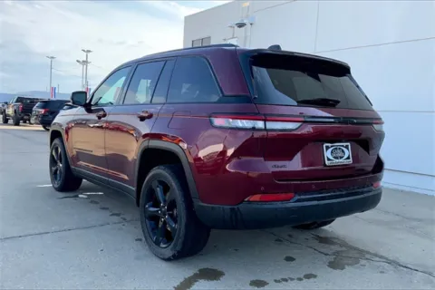 More photos of 2023 Jeep Grand Cherokee Altitude at Cable Dahmer of Topeka, KS