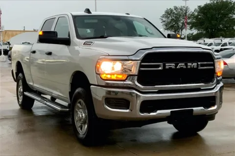 White 2022 Ram 2500 Tradesman for sale in Topeka, KS