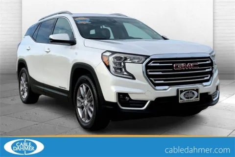 White 2024 GMC Terrain SLT for sale in Topeka, KS