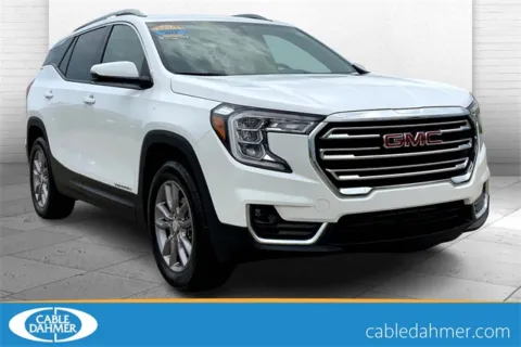White 2024 GMC Terrain SLT for sale in Topeka, KS