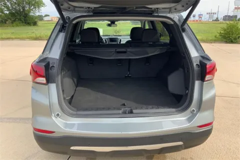 More photos of 2023 Chevrolet Equinox LT at Cable Dahmer of Topeka, KS