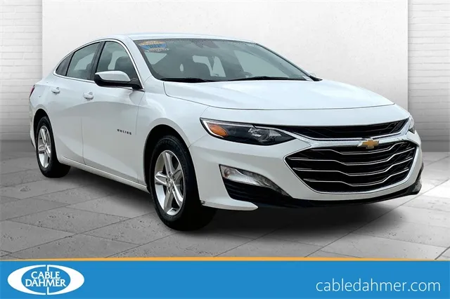 White 2024 Chevrolet Malibu LT for sale in Topeka, KS