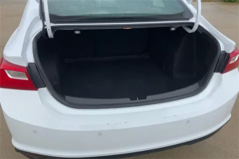 More photos of 2024 Chevrolet Malibu LT at Cable Dahmer of Topeka, KS