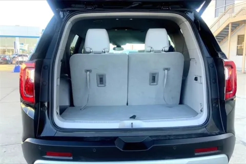 More photos of 2023 GMC Acadia SLT at Cable Dahmer of Topeka, KS