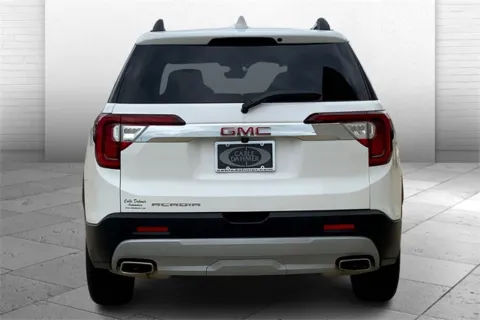 Another view of 2023 GMC Acadia SLT for sale in Topeka, KS at Cable Dahmer of Topeka