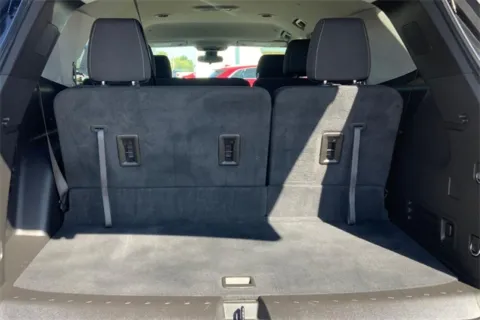 More photos of 2021 Chevrolet Traverse LT at Cable Dahmer of Topeka, KS