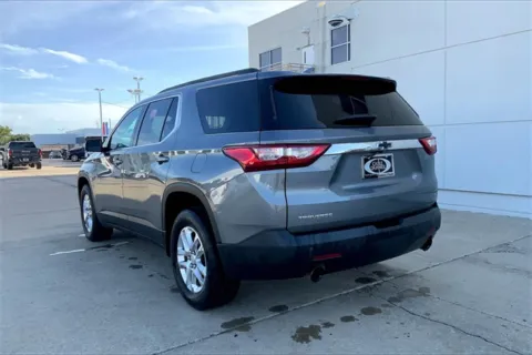 More photos of 2020 Chevrolet Traverse LT at Cable Dahmer of Topeka, KS