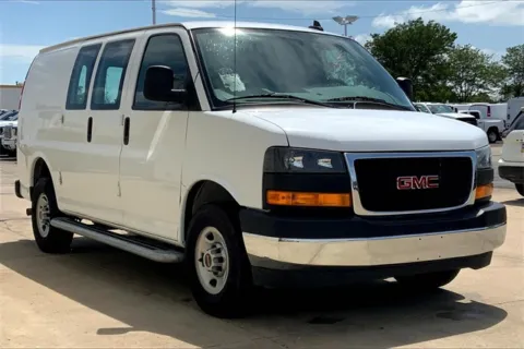 White 2023 GMC Savana 2500 Work Van for sale in Topeka, KS