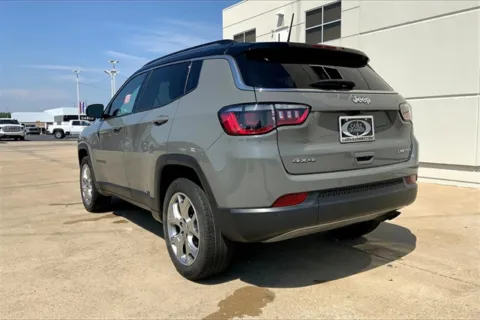More photos of 2022 Jeep Compass Limited at Cable Dahmer of Topeka, KS