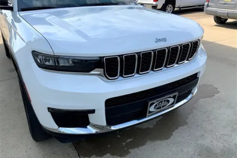 Another view of 2023 Jeep Grand Cherokee L Limited for sale in Topeka, KS at Cable Dahmer of Topeka