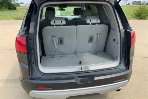 More photos of 2017 GMC Acadia SLE-1 at Cable Dahmer of Topeka, KS