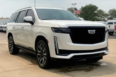White 2023 Cadillac Escalade Sport for sale in Topeka, KS