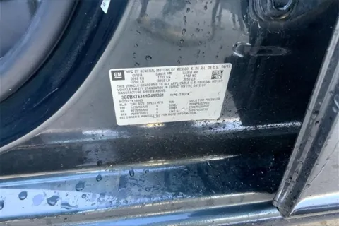 More photos of 2017 Chevrolet Silverado 1500 High Country at Cable Dahmer of Topeka, KS