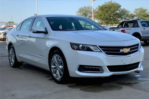 White 2018 Chevrolet Impala LT for sale in Topeka, KS