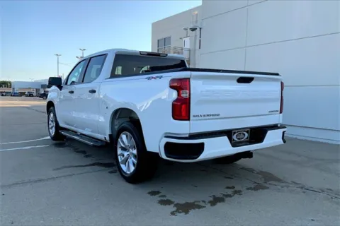 More photos of 2019 Chevrolet Silverado 1500 Custom at Cable Dahmer of Topeka, KS