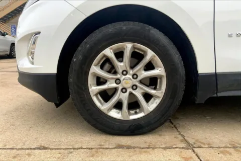 Photos of 2018 Chevrolet Equinox LT for sale in Topeka, KS at Cable Dahmer of Topeka