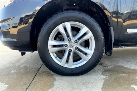 Photos of 2013 Nissan Rogue SV for sale in Topeka, KS at Cable Dahmer of Topeka