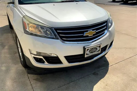 Another view of 2014 Chevrolet Traverse 2LT for sale in Topeka, KS at Cable Dahmer of Topeka