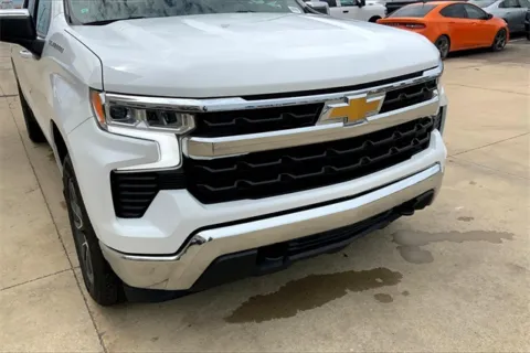 Another view of 2023 Chevrolet Silverado 1500 LT for sale in Topeka, KS at Cable Dahmer of Topeka