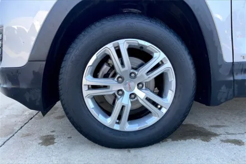 Photos of 2018 GMC Terrain SLE for sale in Topeka, KS at Cable Dahmer of Topeka