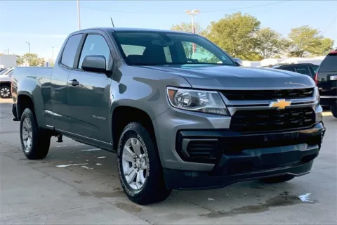 Gray 2021 Chevrolet Colorado LT for sale in Topeka, KS