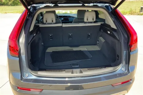 More photos of 2019 Cadillac XT4 Premium Luxury at Cable Dahmer of Topeka, KS