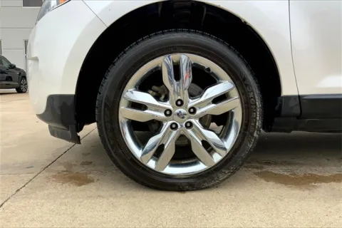 Photos of 2013 Ford Edge SEL for sale in Topeka, KS at Cable Dahmer of Topeka