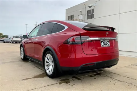 More photos of 2021 Tesla Model X Performance at Cable Dahmer of Topeka, KS