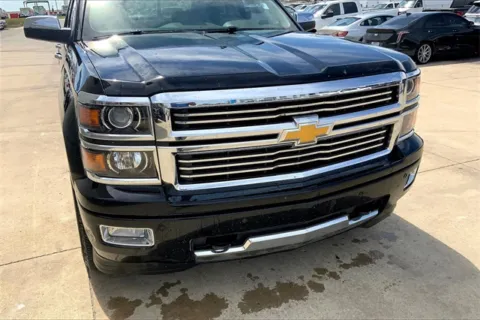 Another view of 2015 Chevrolet Silverado 1500 High Country for sale in Topeka, KS at Cable Dahmer of Topeka