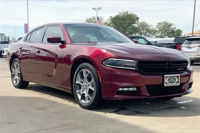 Red 2017 Dodge Charger SXT for sale in Topeka, KS