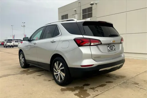 More photos of 2022 Chevrolet Equinox Premier at Cable Dahmer of Topeka, KS
