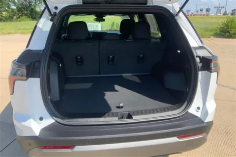 More photos of 2025 Chevrolet Equinox LT at Cable Dahmer of Topeka, KS
