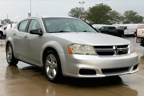 Silver 2012 Dodge Avenger SE for sale in Topeka, KS