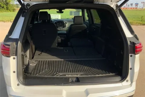 More photos of 2023 Chevrolet Traverse Premier at Cable Dahmer of Topeka, KS